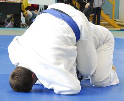 Două titluri naţionale şcolare şi o medalie de bronz pentru tinerii judoka de la LPS